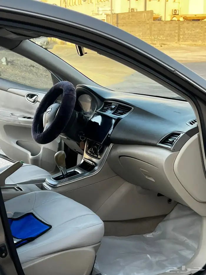 نيسان سنترا 2014 للبيع 7