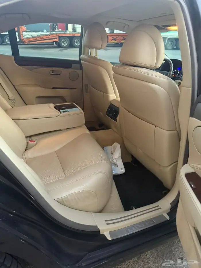 لكزس LS 460 13
