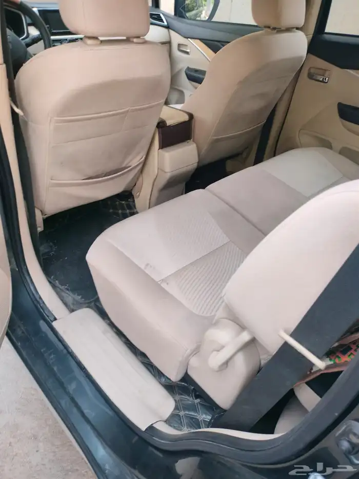 سيارة متسوبيشي اكسبندر ماشاء الله وكالة بودي وماكينة 1