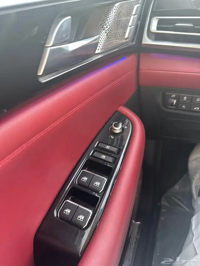 للببع كل شي سليم وكل شي واضح في الصور التواصل اتصال 8