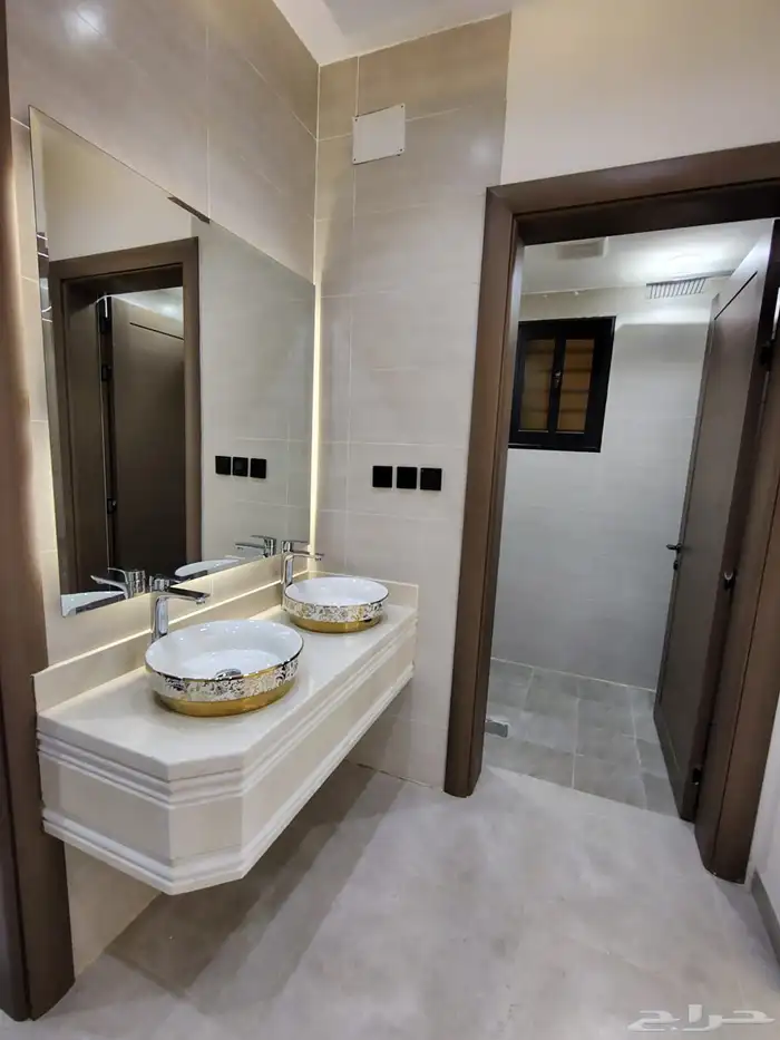 للبيع شقق وسط الخدمات بخميس مشيط غرب الخميس بسعر 520 الف 12