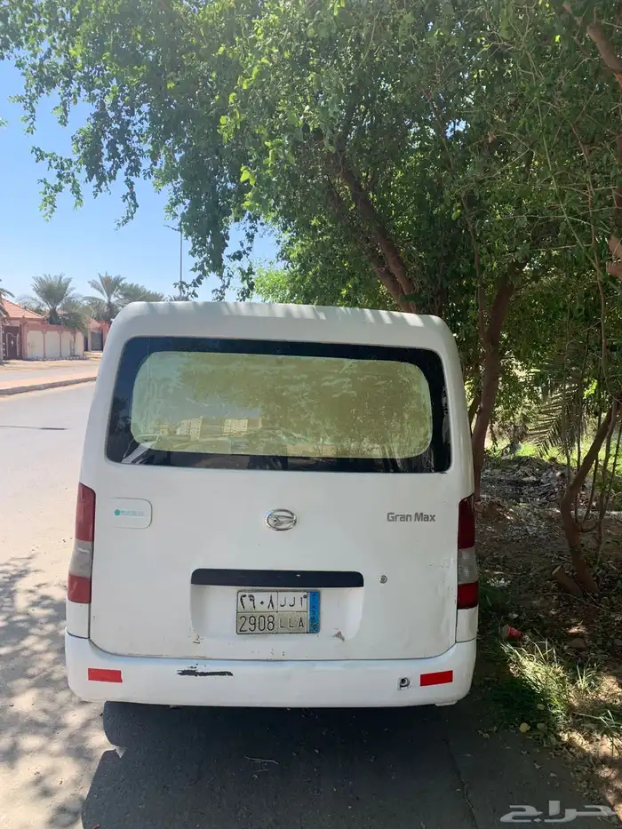 دايهاتسو سيريون 2012 للأيجار 4