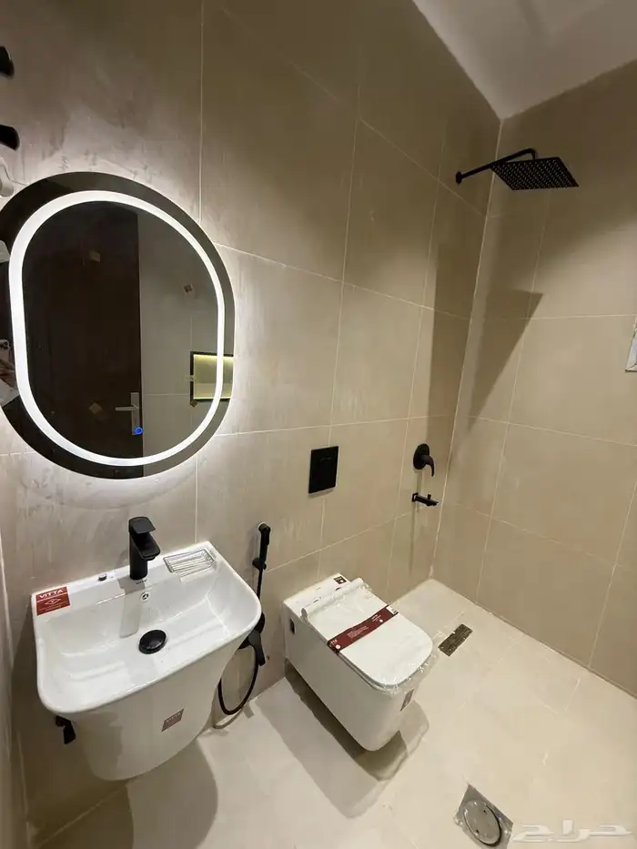 فيلا رووف للبيع حي الصفا مدخل خاص مصعد مع مشب 10