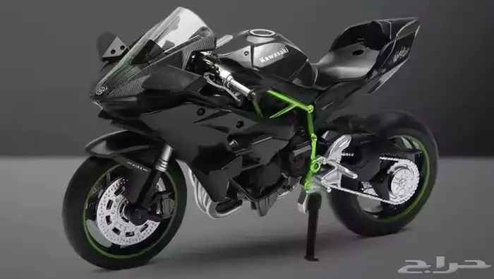 مجسم دبابات سزوكي gxsr1000 وبي ام دبليو ريسات 3