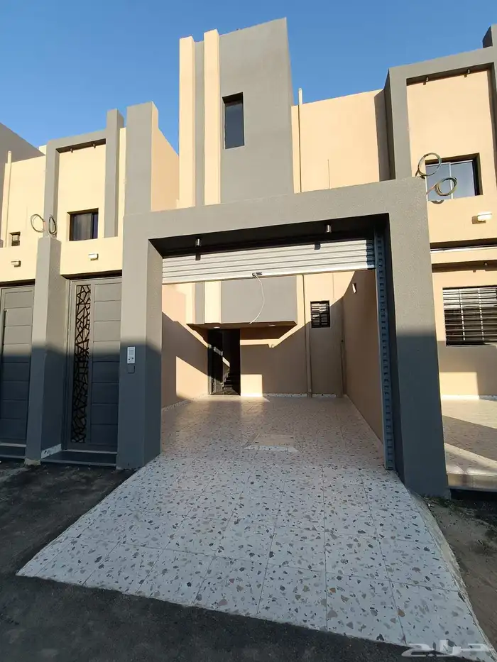 للبيع روف علويه 5 غرف نوم  ومدخل سياره بحوش وشقق أرضيه مدخل 23