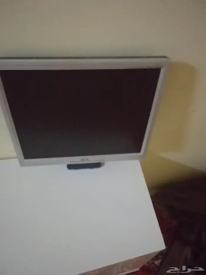 شاشات كمبيوتر 2شقالات شرط مع الماوس والجهاز بدون اسلاك لك حق 3