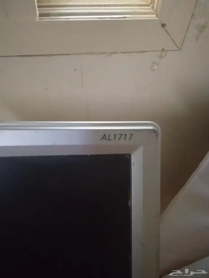 شاشات كمبيوتر 2شقالات شرط مع الماوس والجهاز بدون اسلاك لك حق 2