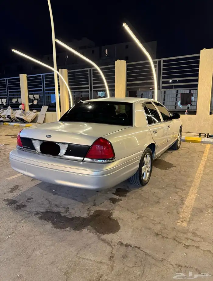 فورد فكتوريا 1