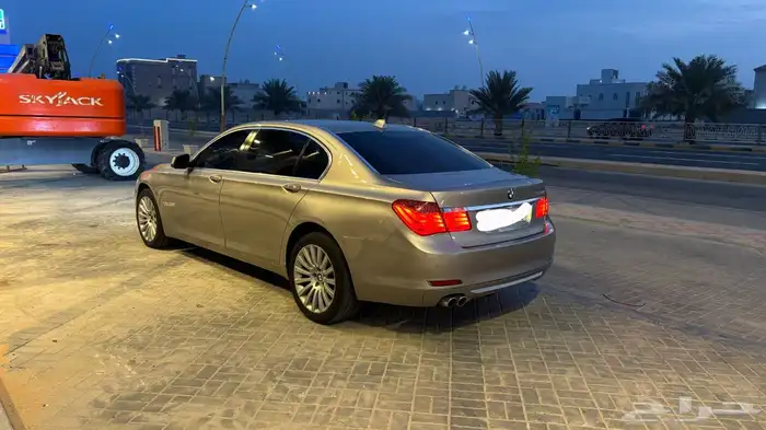 بي ام دبليو 2010 5