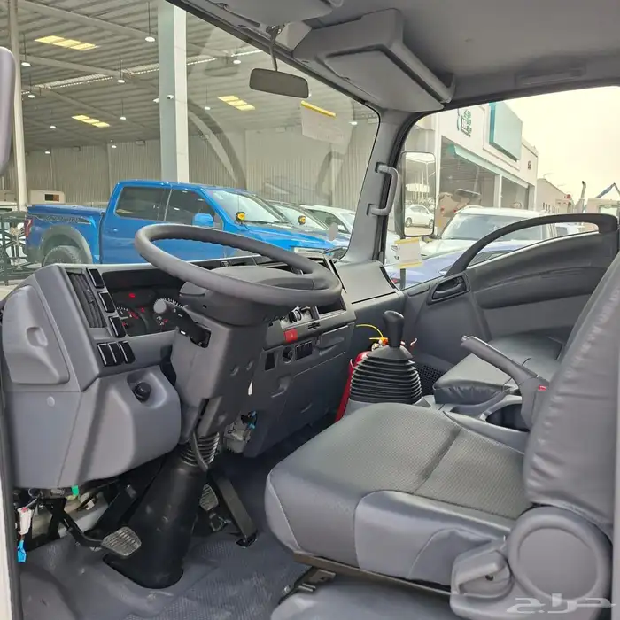 ايسوزو دينا 2024 محرك 4.8 الطن3 خليجي السعر 120شامل الضريبه 7