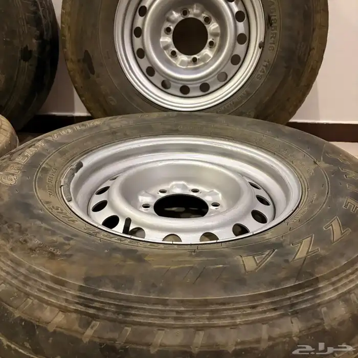 جنوط وكفرات جنط 16 خاليات من الرقع الداخلية والتحبيل 0