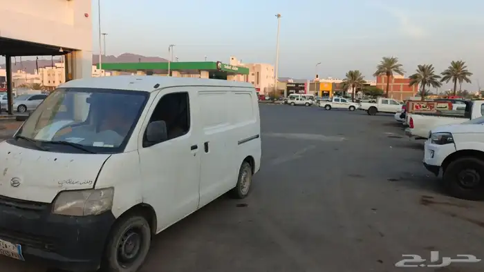 سياره دايهاتسو فان بضاءع للبيع السياره نصيفه وتس فق 0