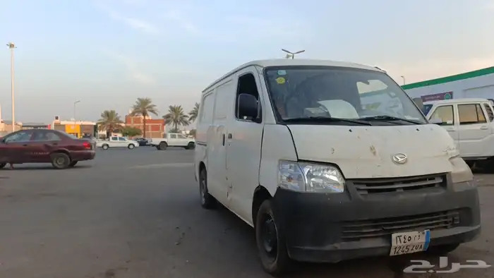 سياره دايهاتسو فان بضاءع للبيع السياره نصيفه وتس فق 1