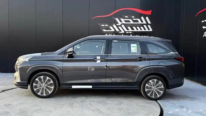 تويوتا فيلوز GLX 2025 لدى شركة عبدالمجيد الخضر 2