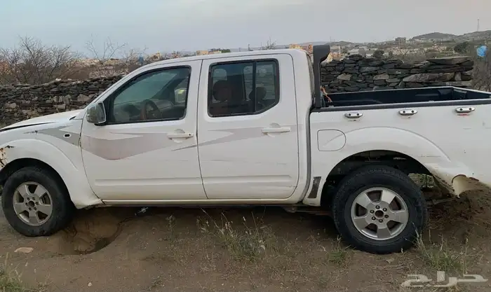 نيسان نافرا موديل 2014 تماتيك للبيع 1