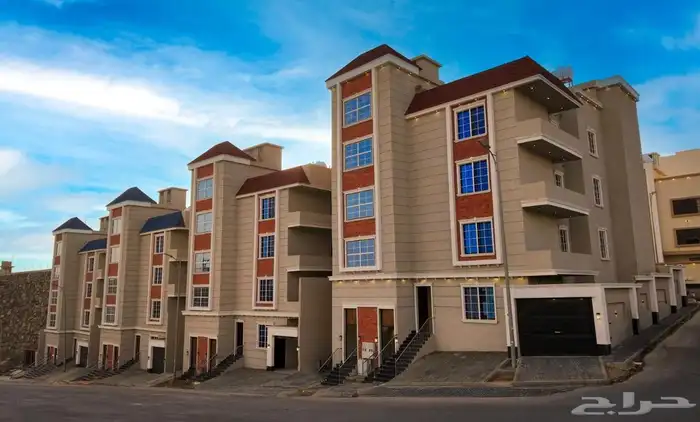 للبيع شقق علويه تشطيب عصري حيث في أبها حطين 1