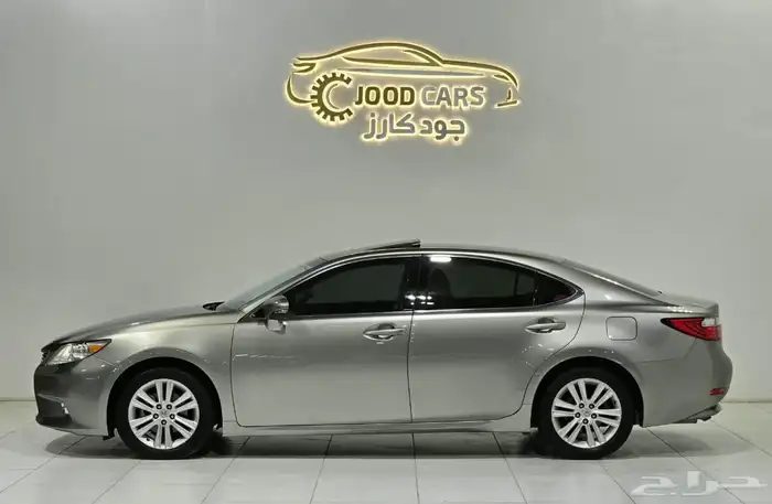 لكزس ES250 موديل 2015 بحالة ممتازة 3