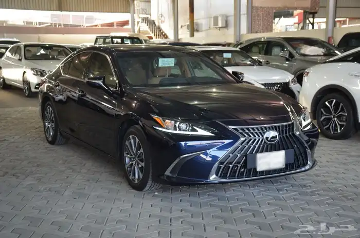 لكزس ES 300 Ah 2024 وارد عبداللطيف جميل 1