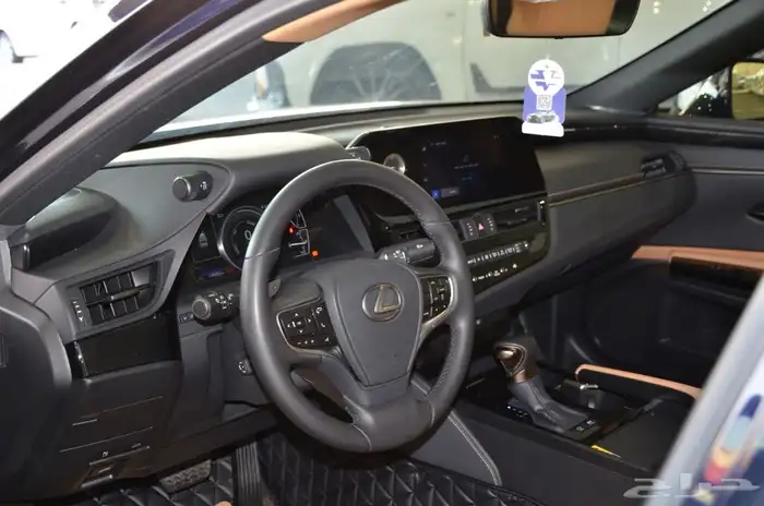 لكزس ES 300 Ah 2024 وارد عبداللطيف جميل 4