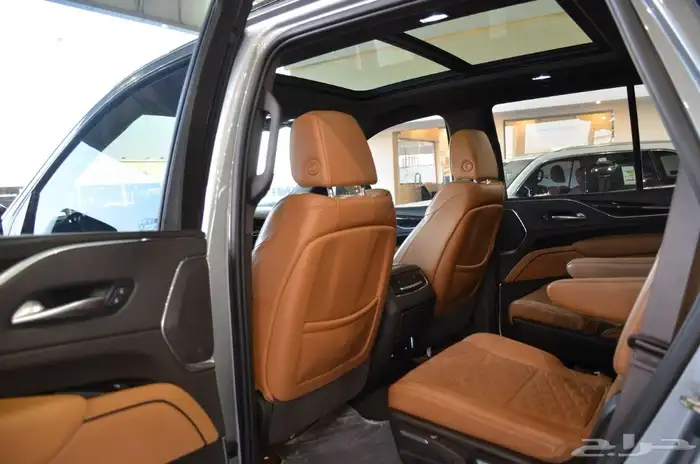 كاديلاك اسكاليد سبورت بلاتنيوم 2023 5