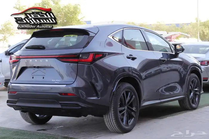 لكزس ان اكس بنزين 2026 3