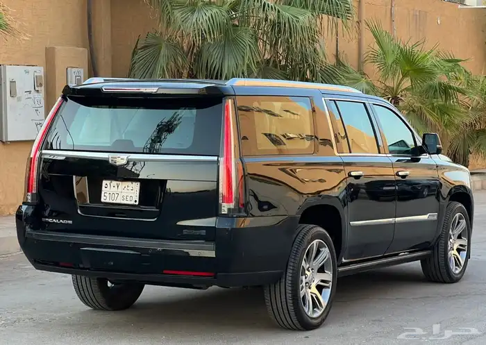 كاديلاك اسكاليد 2018 شاص طويل (بحالة ممتازة) 8