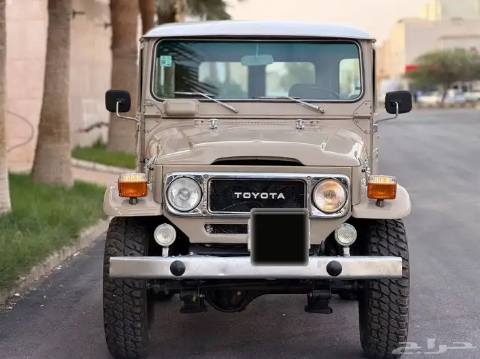 جيب تويوتا مقفص موديل 1981 مجدد شرط للبيع 10