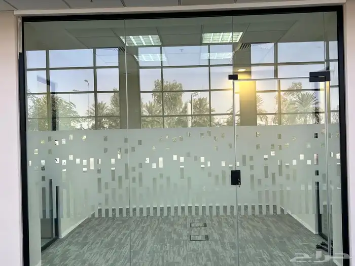 حروف بارزه زنكور استيل . لوحات مشاريع . طباعه وتركيب بنر . ا 12