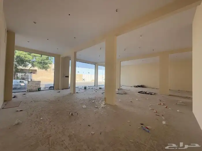 للايجار محلات تجارية 300متر بالسمراء سعر مناسب 3