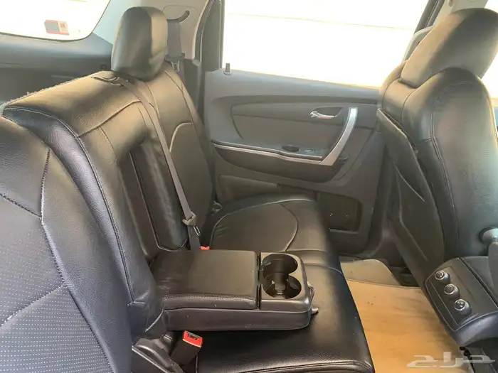 اكاديا جمس Acadia GMC 2010 5