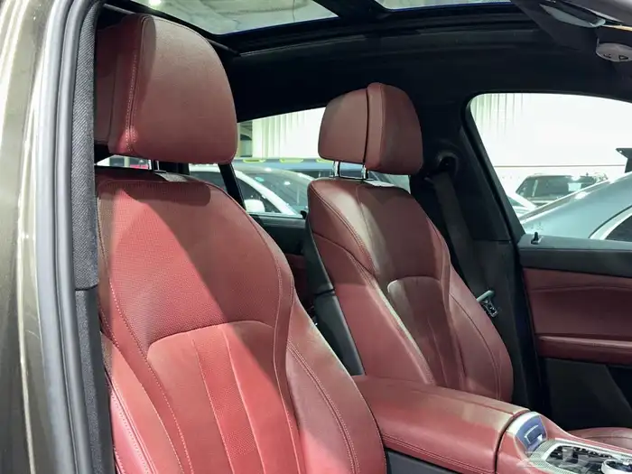 بي ام X6 Mkit موديل 2021 8