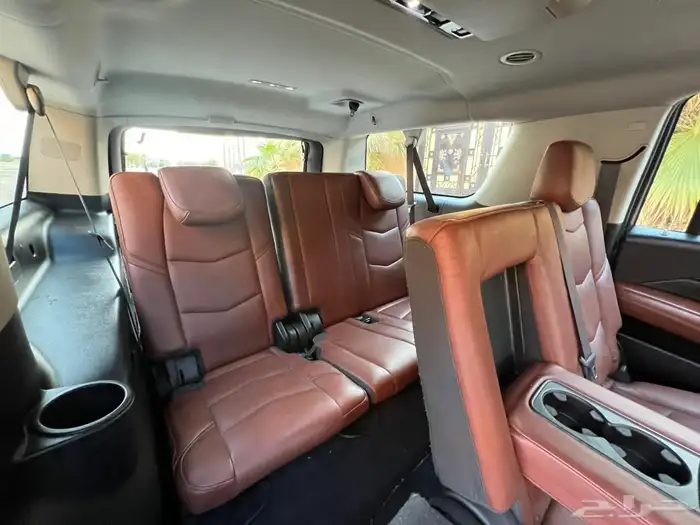 كاديلاك اسكاليد 2018 شاص طويل (بحالة ممتازة) 20