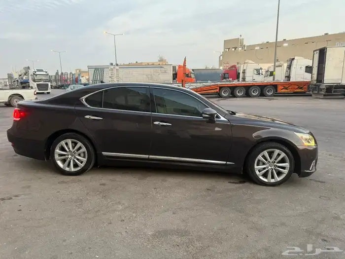 لكزس LS 460 5