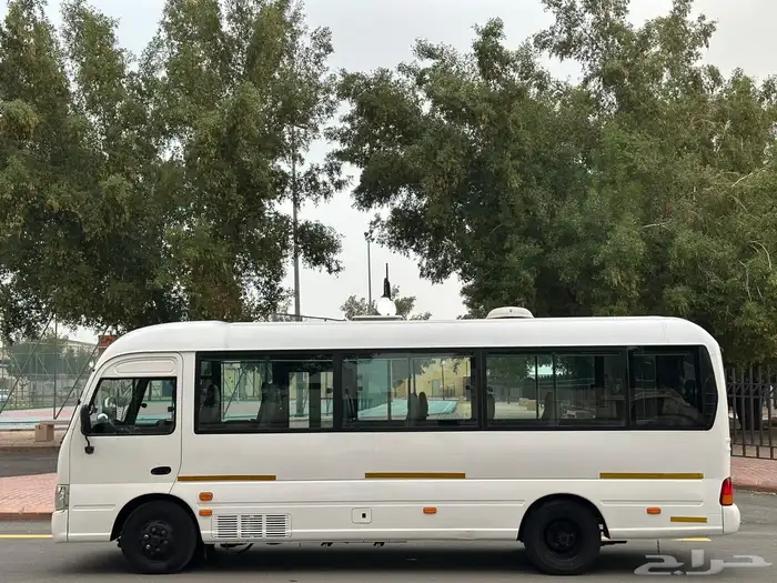 هونداي كونتي موديل 2016 سعودي قير عادي ديزل 3