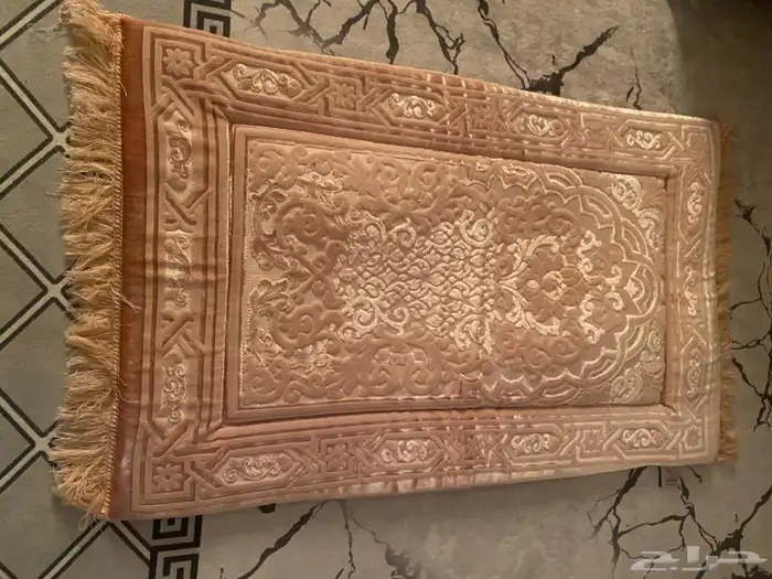 سجادة صلاة إسفنجية طبية   شبه جديدة 1