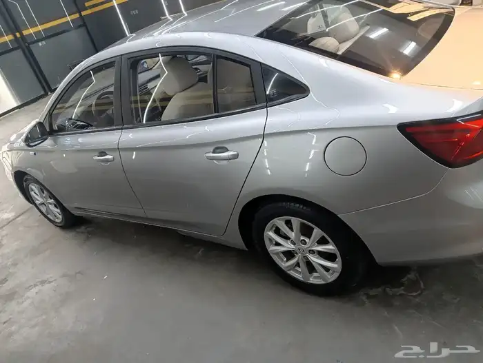 ام جي 5 ستاندر 13