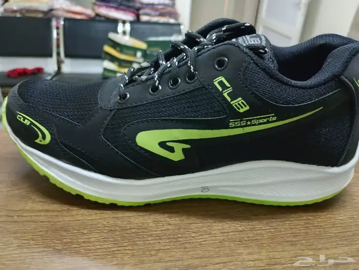 للبيع جزمات اسبورت وا اسليبر بي أسعار الجمله 61