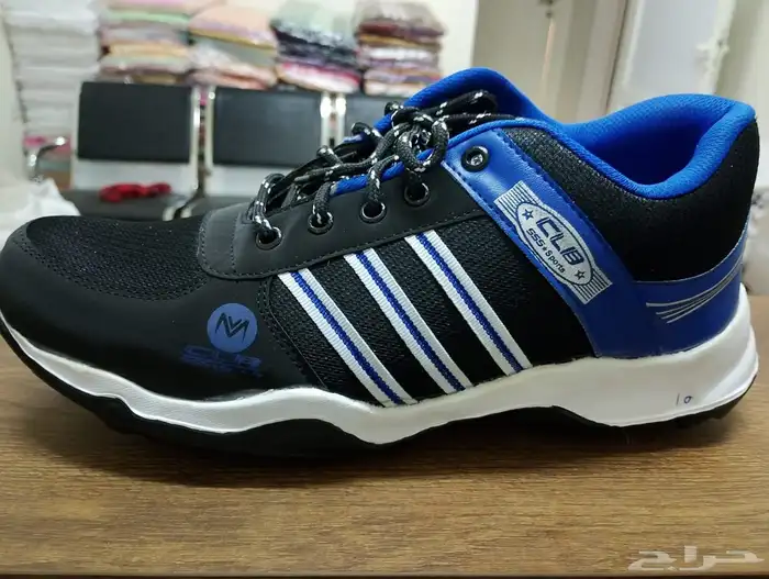 للبيع جزمات اسبورت وا اسليبر بي أسعار الجمله 59