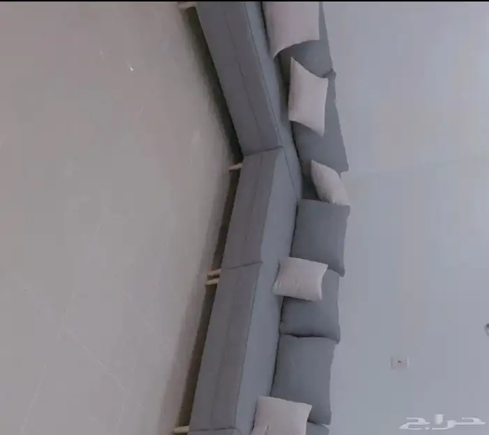 كنب للبيع ب 400يبغا له تنظيف بسيط فقطط 0