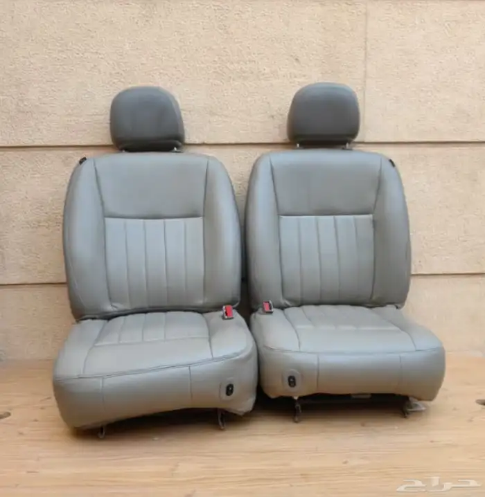 مراتب   تكايات فورد لينكولن تاون كار 2003 الى 2011 5