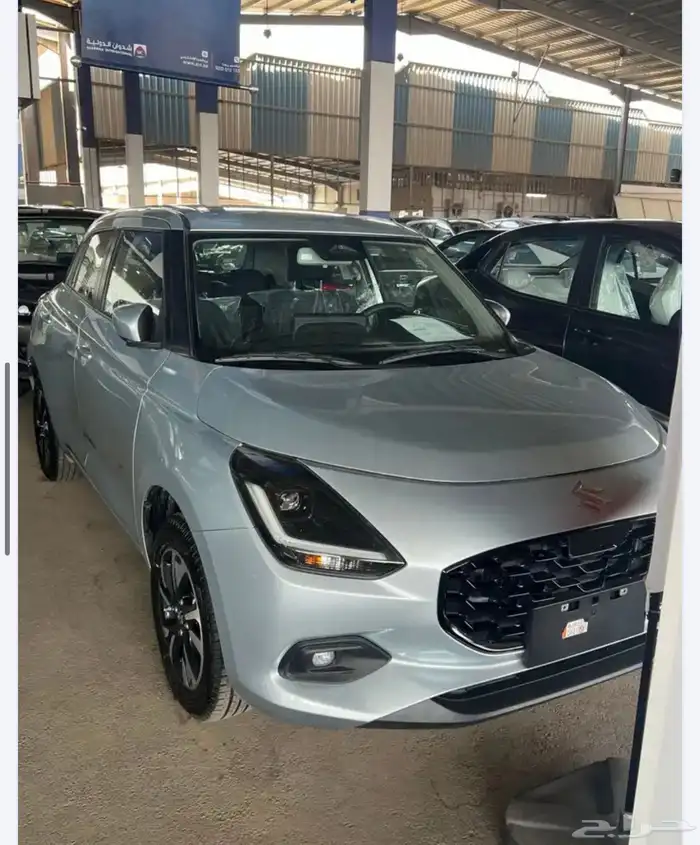 سوزوكي سويفت GLX 2025 2