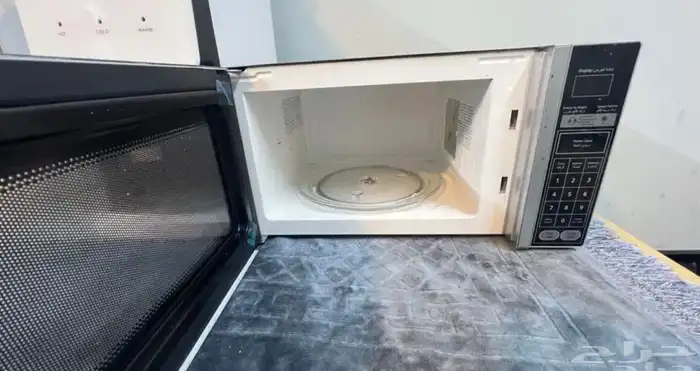 للبيع مايكرويف فيشر بحاله ممتازه 1