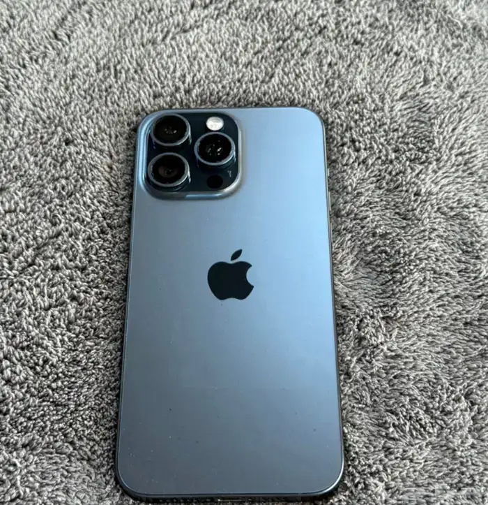 ايفون 15 برو ماكس كحلي 0