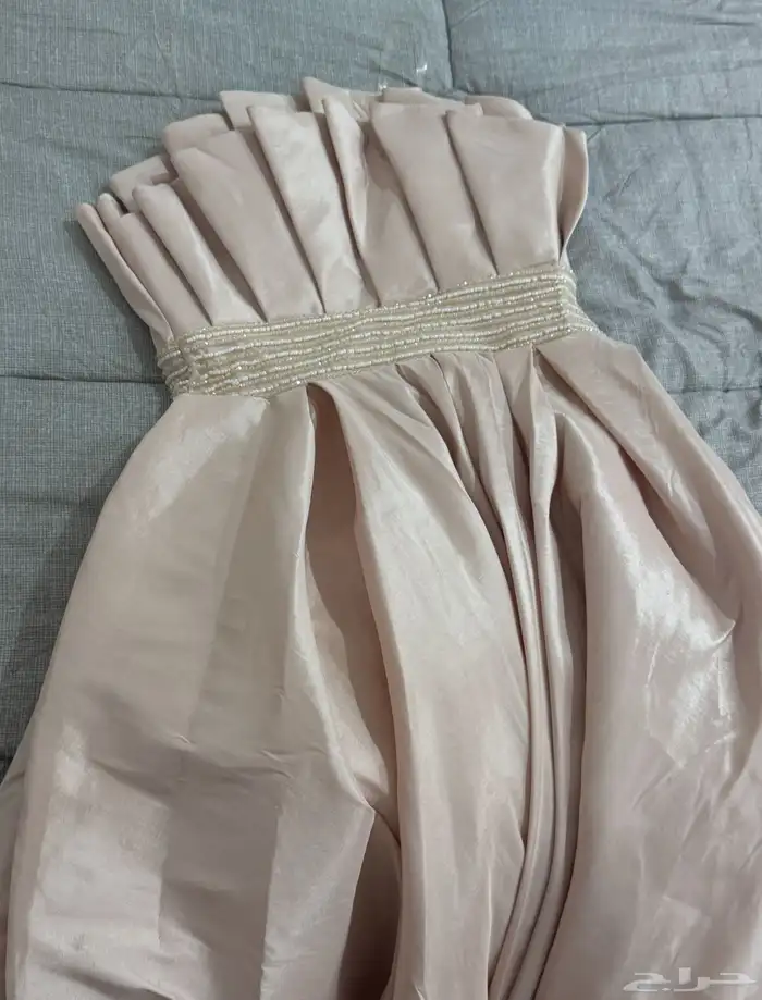 فستان مناسبات لبسته 5 ساعات ابيعه 300 ريال 1