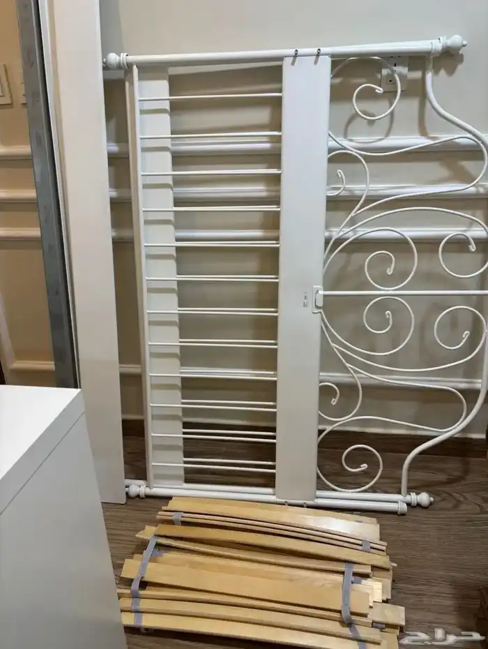 سرير ايكيا بيع مستعجل 0