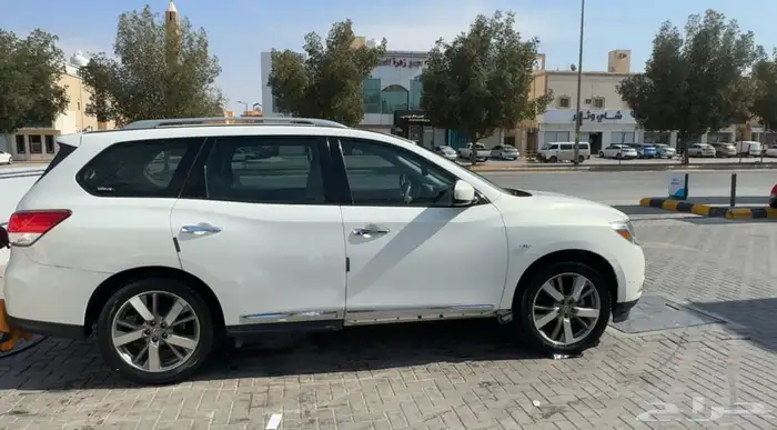 نيسان باثفايندر 2014 ممشي 166 الف خالي من الحوادث 5