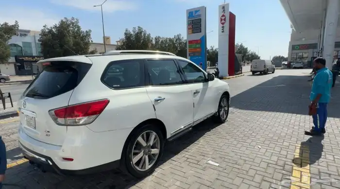 نيسان باثفايندر 2014 ممشي 166 الف خالي من الحوادث 2