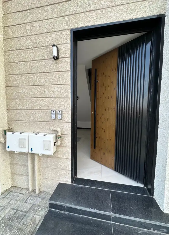 للبيع شقق سكنية 6غرف بسطح خاص ومصعد تصميم مودرن 550الف 2