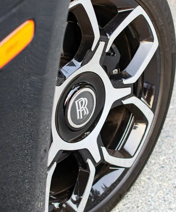 للبيع  رولز رويس كولينان 2023 19