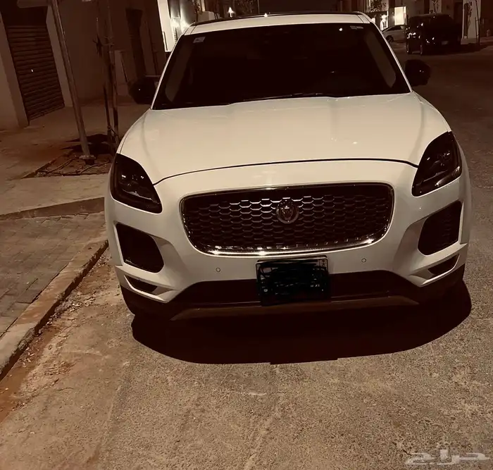 جاكور اي بيس في حالة ممتازة Jaguar e-pace in great con 10